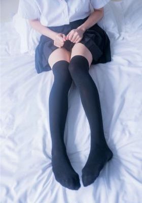 女式开襟睡衣裙子做双人运动动漫_90集免费观看