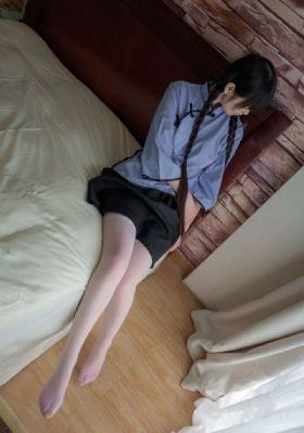 年轻漂亮岳每4免费观看_高清高清在线观看